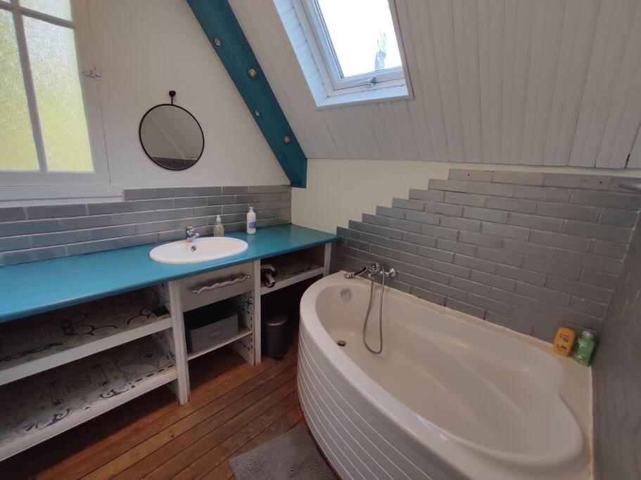 Maison 8 Personnes, Quartier Benoit, 300m *
