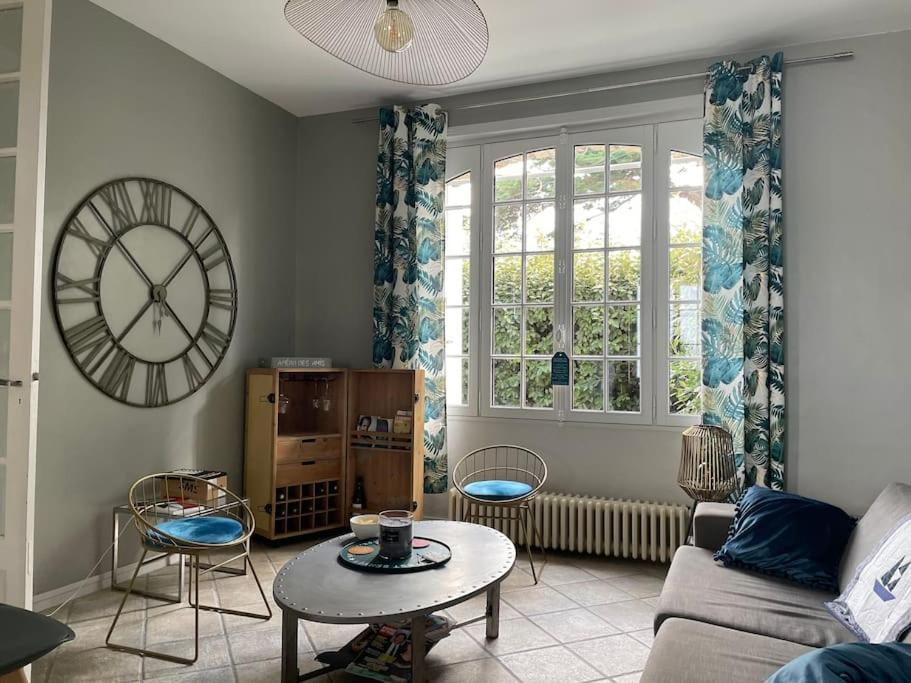 Maison 8 Personnes, Quartier Benoit, 300m