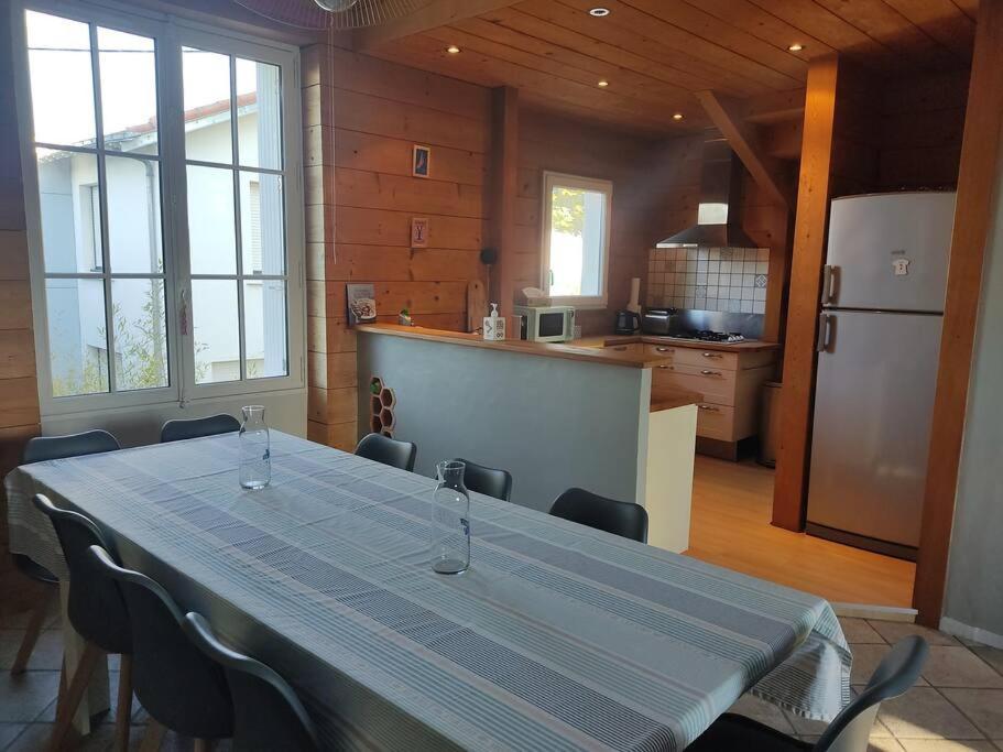 Maison 8 Personnes, Quartier Benoit, 300m *